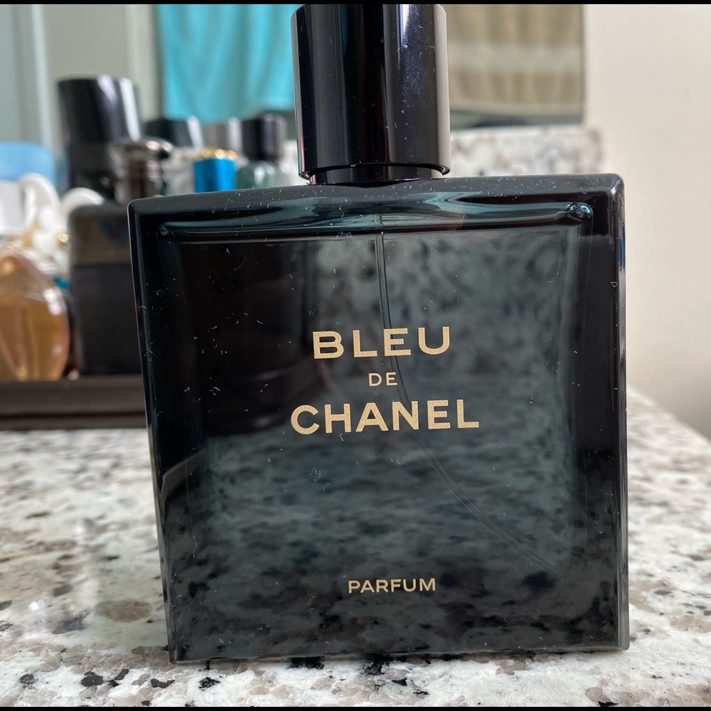 CHANEL
Parfum, 3.4-oz.
BLEU DE CHANEL